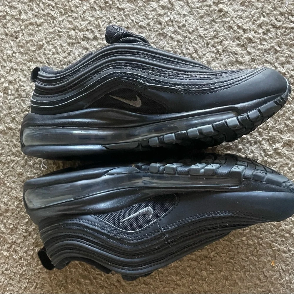 Women’s nike air max 97s size 6.5, black on black